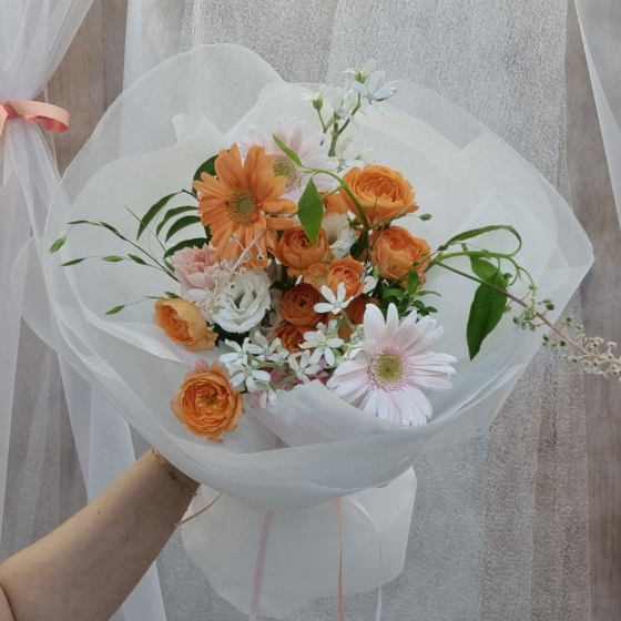 오렌지라운드꽃다발